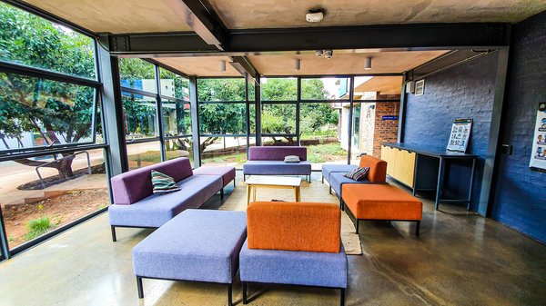 Key considerations for installing a green roof on your uk semi-detached home: a comprehensive guide